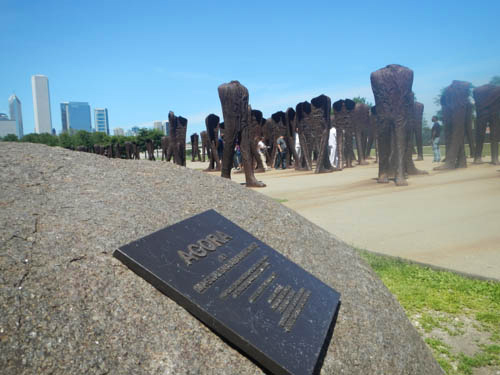 Agora by Magdalena Abakanowicz in Grant Park, photo by Tom Grotta
